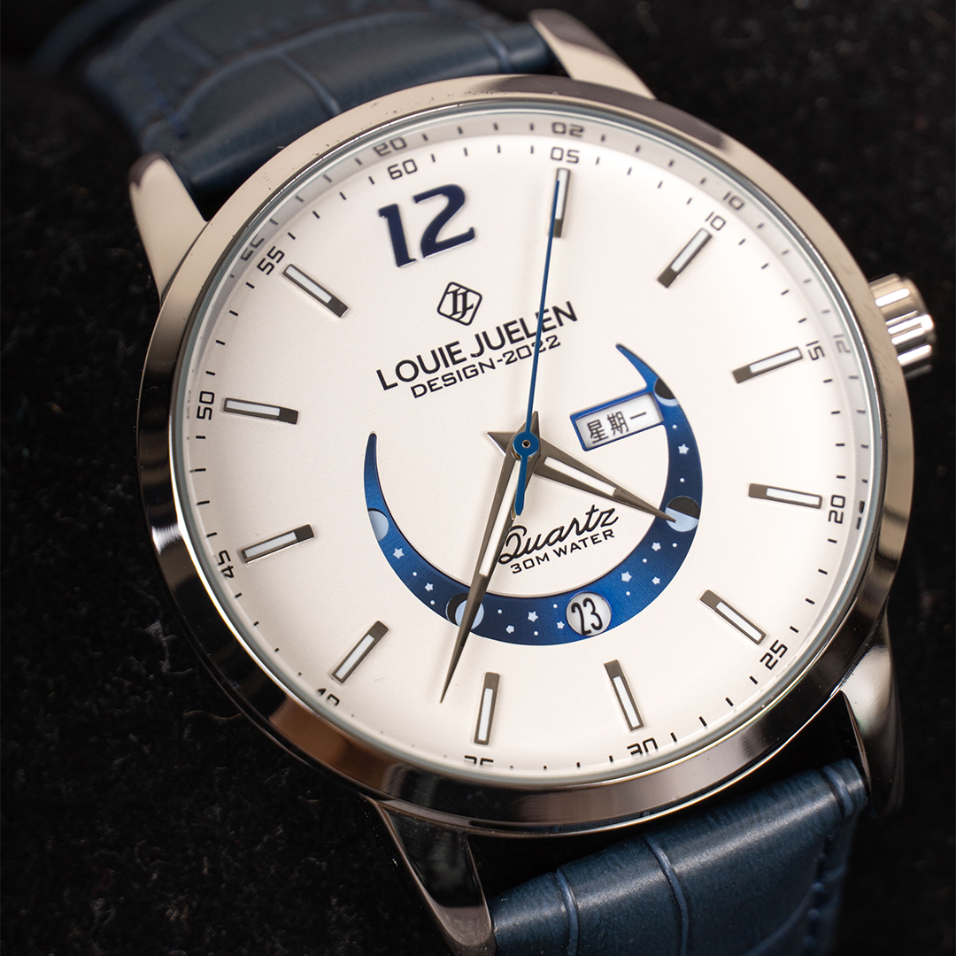 Waylon | Elegant Luminous Moonphase Watch